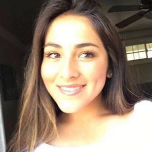 Meet your Posher, Anissa